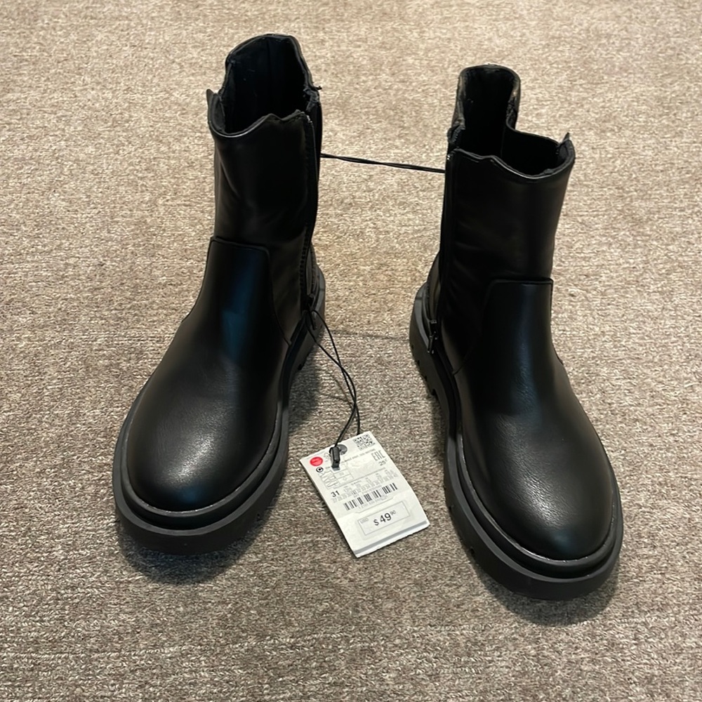 NWT girls black Zara boots